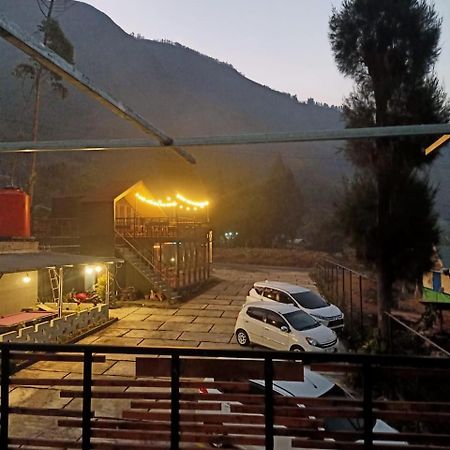 Istana Bromo Resort Exterior foto