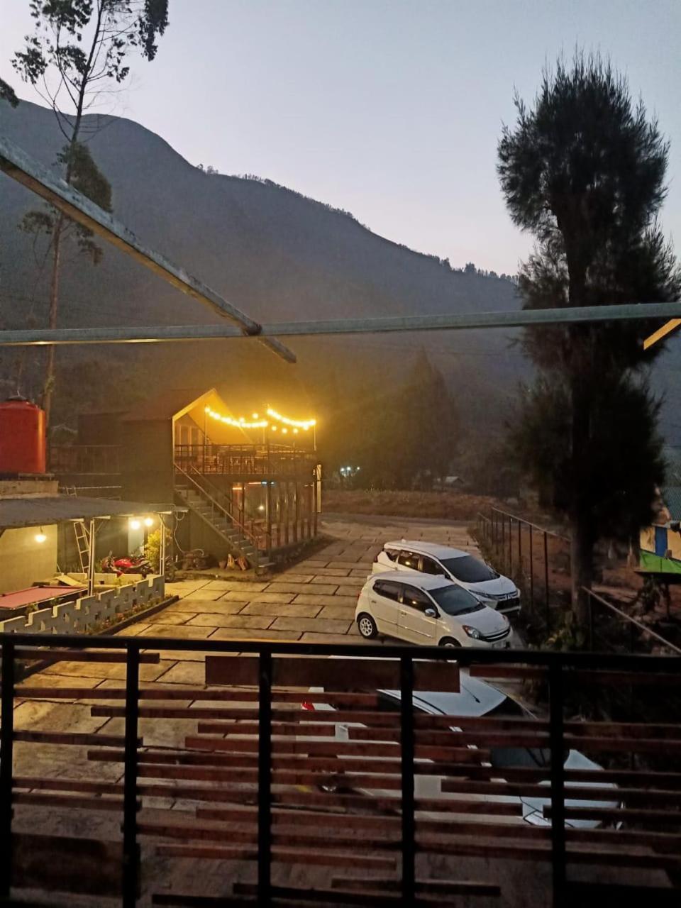 Istana Bromo Resort Exterior foto