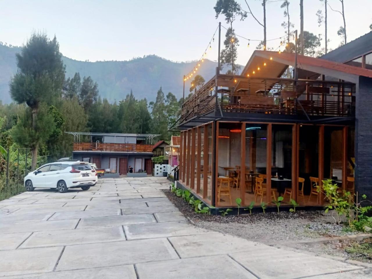 Istana Bromo Resort Exterior foto
